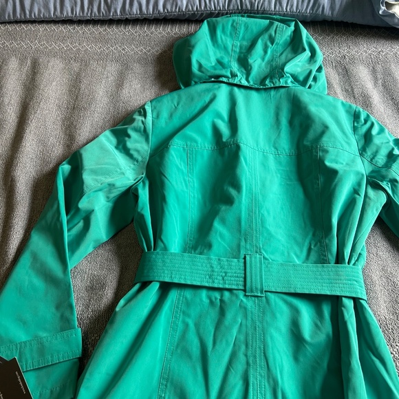 New London Fog rain Jacket with hoodie - Picture 3 of 5